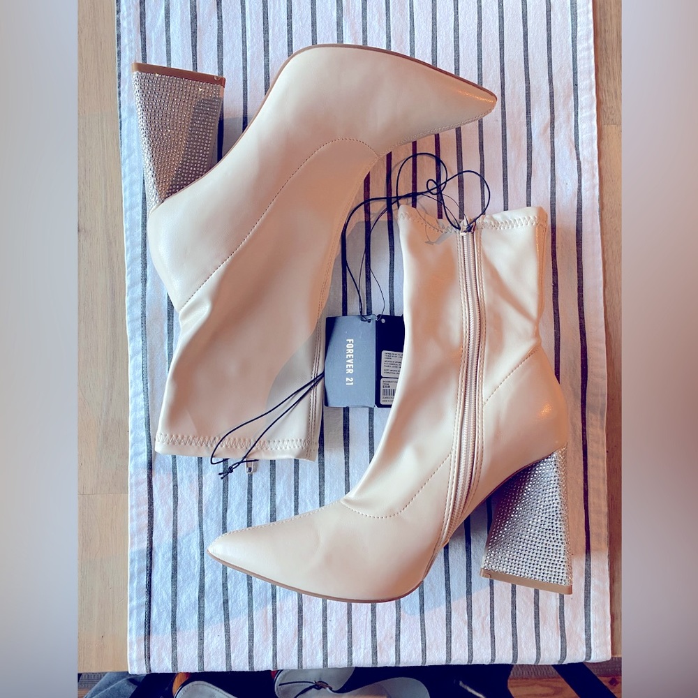 🪩 Cream & Diamond Booties 🪩